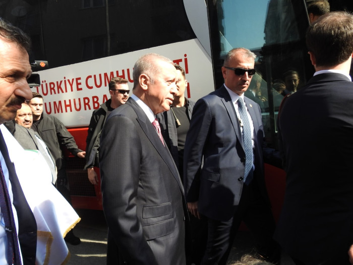 CUMHURBAŞKANI ERDOĞAN’A COŞKULU KARŞILAMA