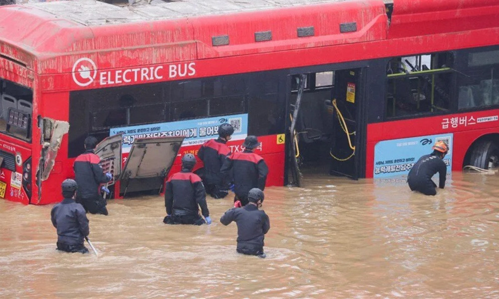 GÜNEY KORE'DE SEL FELAKETİ: 35 ÖLÜ