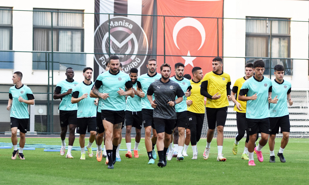 Manisa Fk B. Giresunspor maçına hazırlanıyor