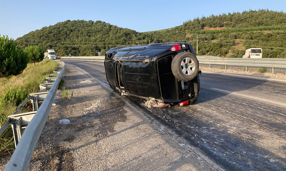 MANİSA'DA TRAFİK KAZASI: 7 YARALI