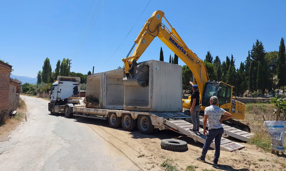 Maski yol geçişlerini güvenli hale getiriyor