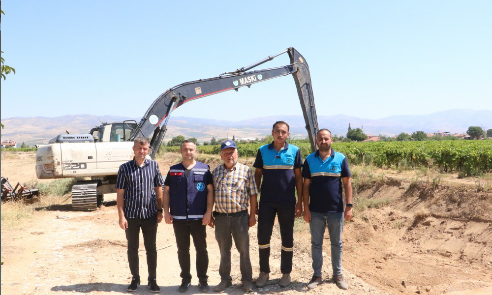 Maski’den Piyadeler’de dere temizliği çalışması